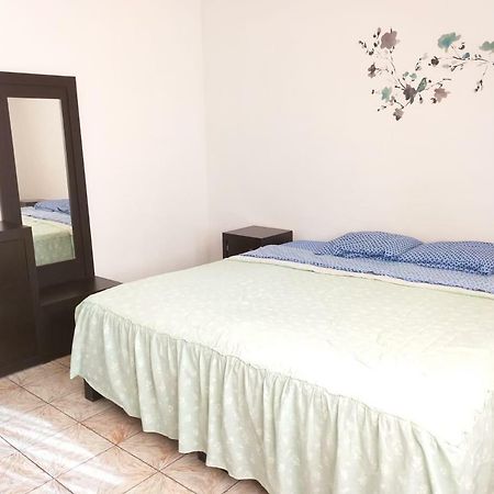 הוסטל לאון Julio House מראה חיצוני תמונה