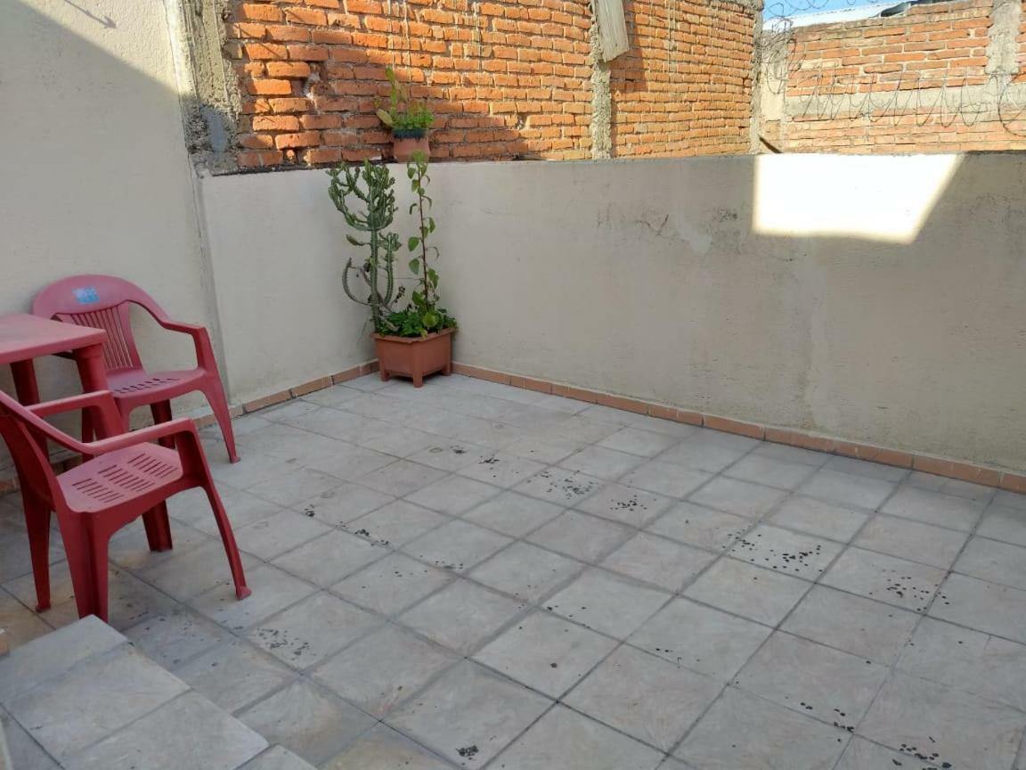 הוסטל לאון Julio House מראה חיצוני תמונה